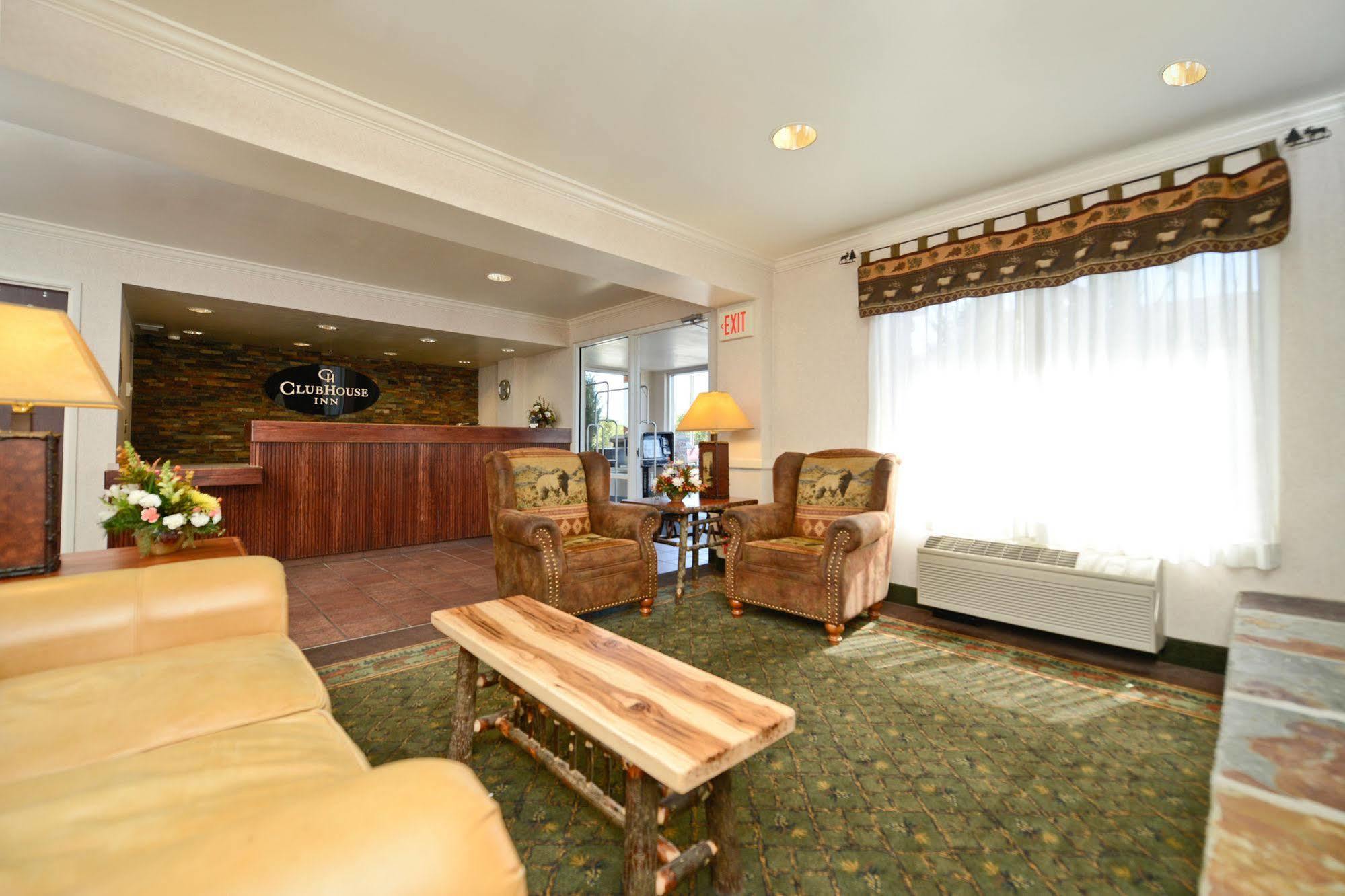 Clubhouse Inn West Yellowstone Bagian luar foto