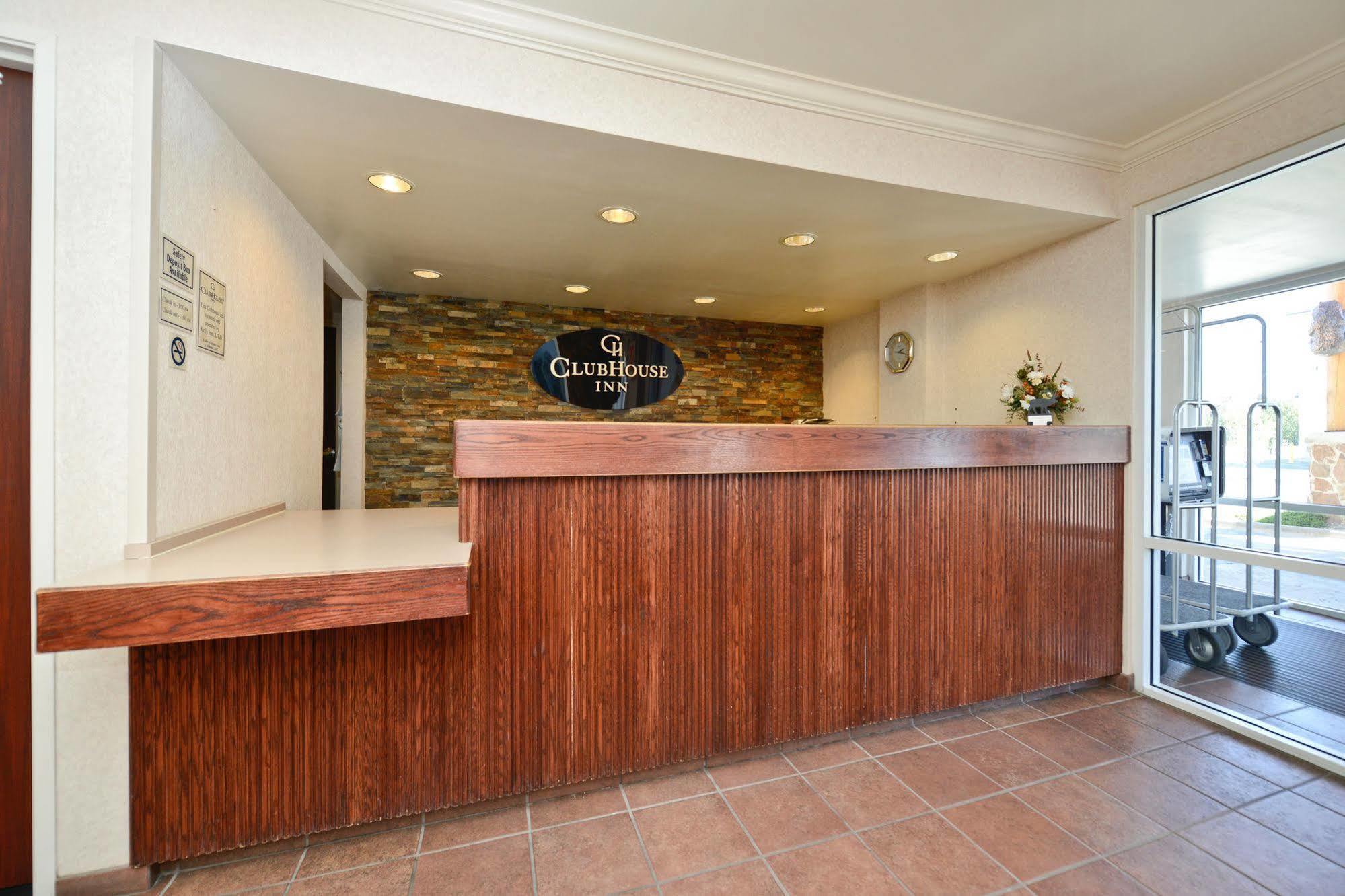 Clubhouse Inn West Yellowstone Bagian luar foto