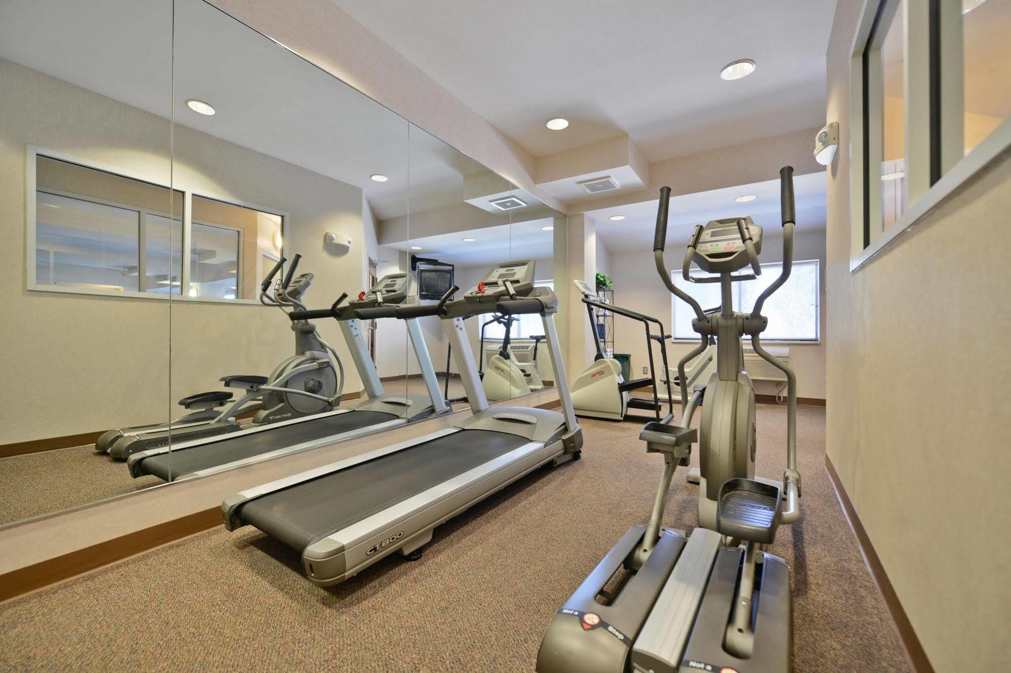 Clubhouse Inn West Yellowstone Bagian luar foto